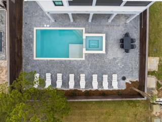 The Bungalow by Travel Life Vacations - 9