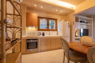 Delmare Tower View Suites - Nea Fokea - 7