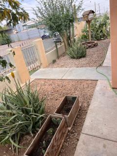 Downtown Secluded Room 3 - 6