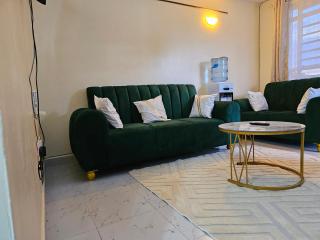 Dee's Place - Nairobi - 1