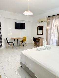 Dorothea Apartments - Self-Catering Accommodation - Koskinou - 4