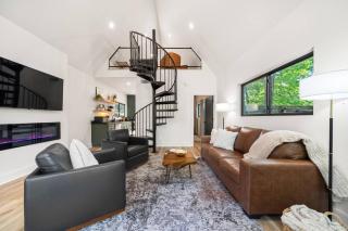 Lux A-Frame w/ Hot Tub, Fire Pit, Kayaks & Views - Rockwell - 1