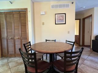 Put-in-Bay Poolview Condo #5 - Put-in-Bay - 5