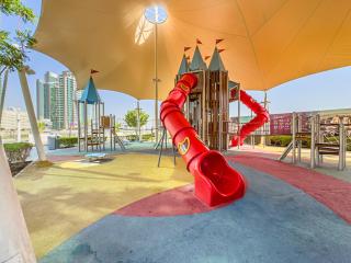 Elegant 1BDR for Corporate, Executive, Business Stays - 3 min walk to ADGM, Cleveland & Galleria - Big Balcony - Canal View - High Floor - Abu Dhabi - 3