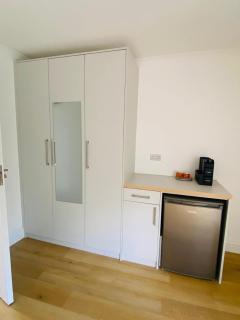 Easy Lodge Hounslow West - Farnham Royal - 5