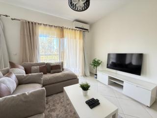Marassi North Coast Ground floor 3 bedrooms Direct on The Address Golf course - Access to Crystal Lagoon -Steps to El Alamein hotel & Marina - Banī Ghālib - 6