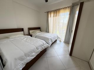 Marassi North Coast Ground floor 3 bedrooms Direct on The Address Golf course - Access to Crystal Lagoon -Steps to El Alamein hotel & Marina - Banī Ghālib - 4