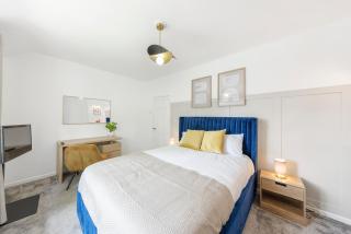 Modern 2-Bedroom Home in Bromley - Bromley - 5