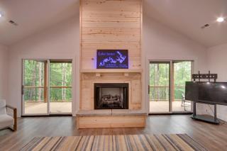 Lakefront Home on Lake James with Multi-Level Dock - Nebo - 5