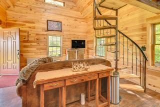 Escape to Nature Secluded McDonough Cabin! - - 2