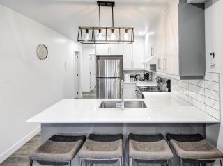 Spacious 4-Bdr Patio & Firepit 6 Min to Museum - Montréal - 7