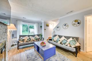 3 Mi to Bojangles Coliseum Townhome with Patio! - Charlotte - 6