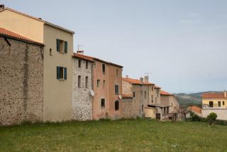 Pure Canigou House An Authentic and Charming Town house with 3 bedrooms - 6