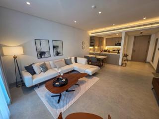 Elite 1BR Roka Lounge, Financial Harbour - Manama - 0