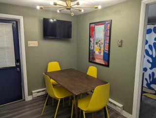 Secluded Getaway Near Downtown, Airport, Hospitals - Pittston - 1