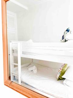Mermaid Apartment, A Colourful Coastal Escape By The Sea, Child Friendly - St Ives - 3