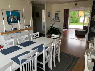 Nice accommodation close to lake, nature and Gothenburg - Öjersjö - 7