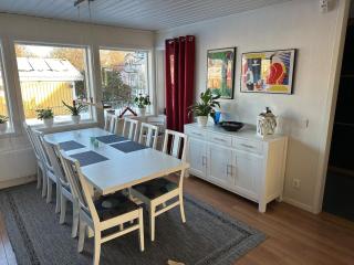 Nice accommodation close to lake, nature and Gothenburg - Öjersjö - 1