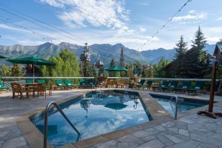 Mountain Village Getaway with Pool & Hot Tub - 0