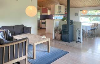 Stunning Home In Melby With Wifi - Melby - 7