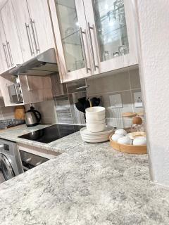 Fully Furnished 3 bedroom apartment rental - 1