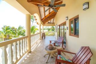 Marly's Place - Maya Beach - 1