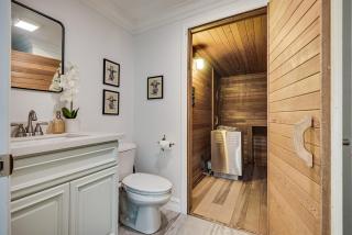 Iconic Luxe Entertainment Villa With Heated Pool Sauna - Las Vegas - 7