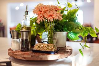 Iconic Luxe Entertainment Villa With Heated Pool Sauna - 3