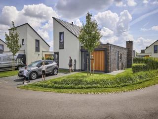 Bungalow in Limburg with Gourmet Kitchen - Roggel - 3