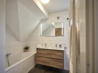 Farmhouse in Limburg with Sauna & BBQ - Roggel - 4