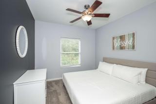 Ark & Creation Retreat - For 12 - Walton - 2