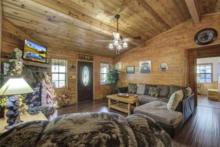 Bear Retreat - Sevierville - 2
