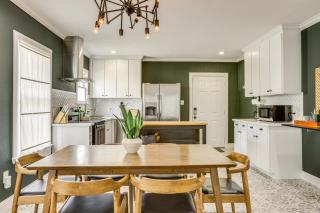 Condo 2 Mi to Houston Zoo & Museum District! - 9