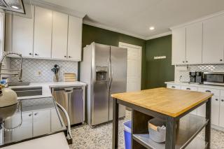 Condo 2 Mi to Houston Zoo & Museum District! - 3