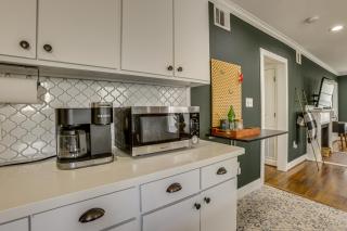 Condo 2 Mi to Houston Zoo & Museum District! - 2