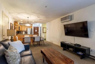 Glacier Lodge 216 by Outpost Whistler - Whistler - 4