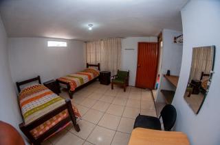 Hab baño compartido, 10 cdas Plaza de Armas, con terraza y vista a los volcanes - Arequipa - 1