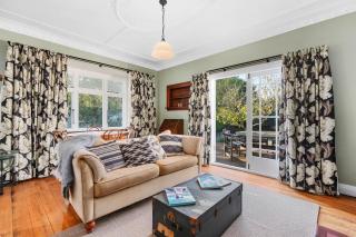 Cottage at 182 - Carterton - 1