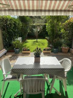 Studio en rez de jardin dans résidence calme avec piscine - Juan-les-Pins - 4