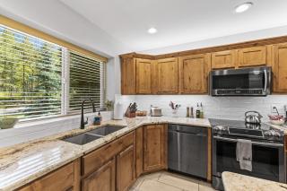 Pineview on Baycolt- remodeled w/great parking, near downtown and golf course - McCall - 4