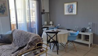 1BR Apartment with Mamad Bedroom and Parking, 250 m to the Sea and Flea Market - Tel Aviv - 9