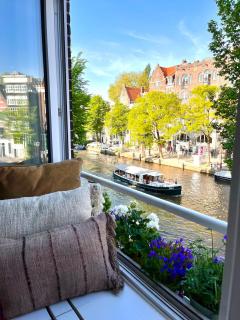 Canal House with a Unique View - Amsterdam - 5