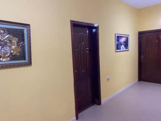 H&A Guest House - Golem - 3