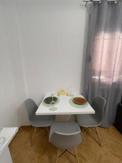 Eni Rooms - Vlorë - 9
