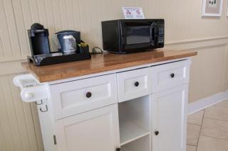 Deluxe Oceanfront King Room 1st Floor - Pawleys Island - 6