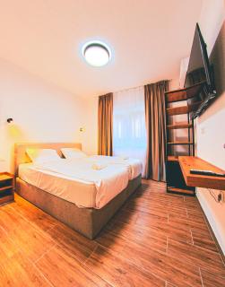 MAKIS Luxury Apartments City Center Free Parking - 7