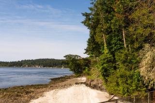 Waterfront Port Orchard Retreat with Furnished Deck! - Port Orchard - 9