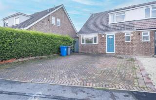 Maidenhead 4Bed and 2BA with Parking - Maidenhead - 5