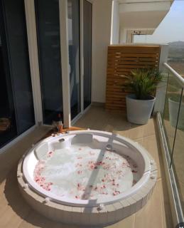 Hermoso apto con jacuzzi privado & vista al mar - - 0