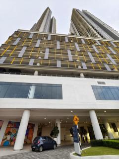 Sunsuria 3BR-5min Setia City Mall, Setia Convention Free 2CP Netflix - 1